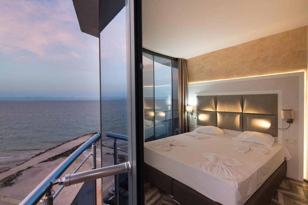 Sea View Triple S B Lägenhet Pomorie Exteriör bild