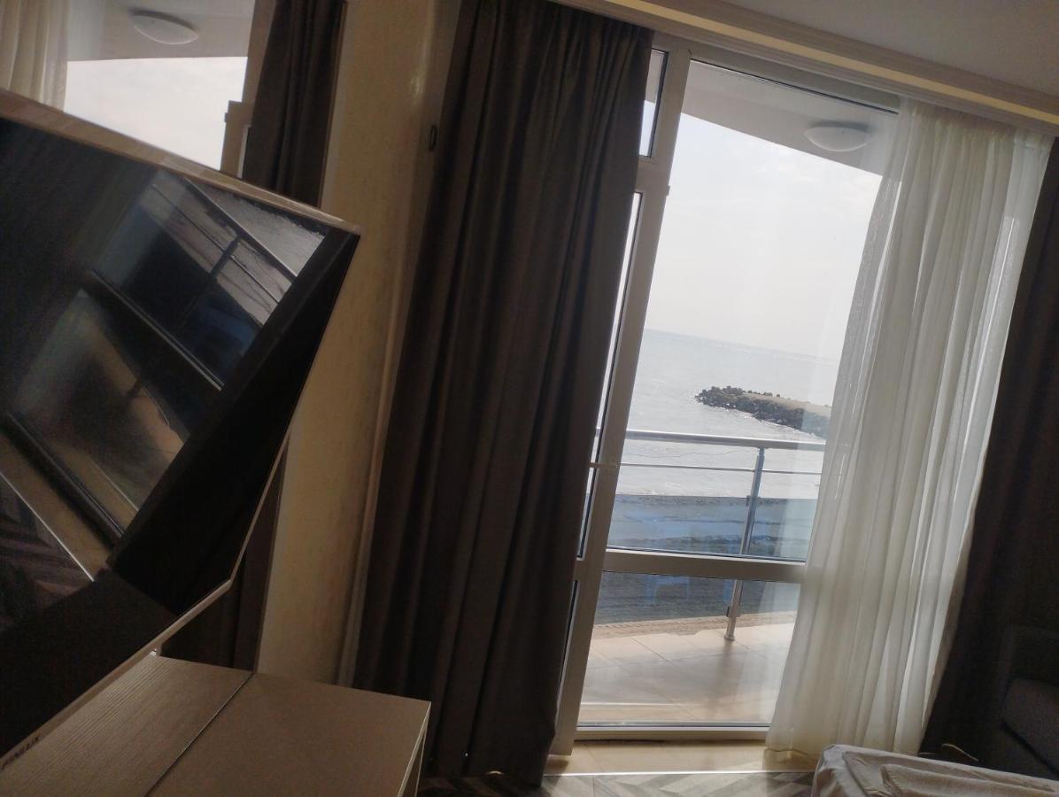 Sea View Triple S B Lägenhet Pomorie Exteriör bild